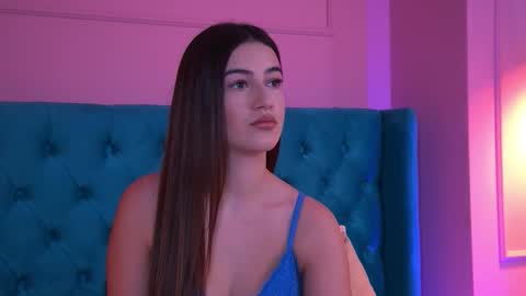 taliamorenne online show from October 26, 3:29 pm