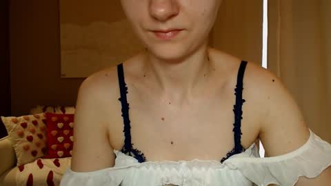  Kira  online show from February 14, 8:52 am