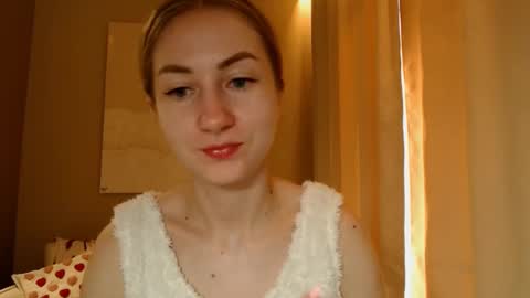  Kira  online show from February 15, 5:51 am