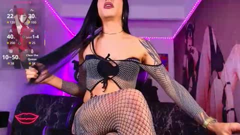 Snapshot of tamara_gyal chatting on November 14, 9:52 am Tamara --- online show from November 14, 9:52 am