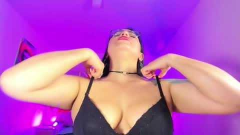 tamara online show from September 25, 4:38 am