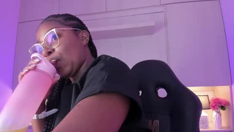 Tami online show from September 30, 7:52 pm