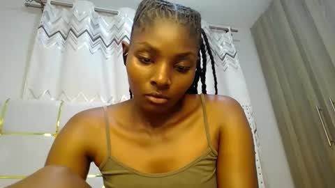 Snapshot of tamia538235 chatting on February 5, 12:53 am tamia online show from February 5, 12:53 am