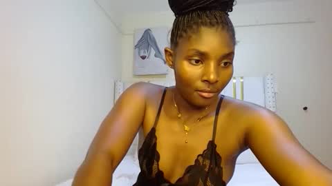 Snapshot of tamia538235 chatting on November 28, 2:36 am tamia online show from November 28, 2:36 am