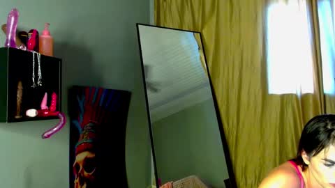 Snapshot of tamiriscampos chatting on September 24, 7:17 pm BrazilianFIT online show from September 24, 7:17 pm