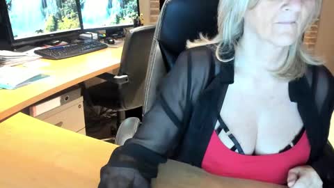 Tammy online show from December 9, 4:05 pm