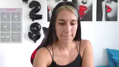 tammy  online show from October 6, 9:01 pm