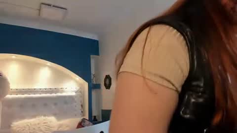 Tammara  online show from December 24, 7:11 pm