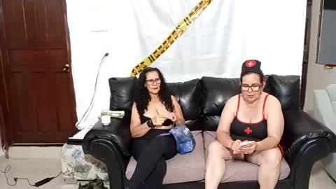 taniamilf69 online show from November 11, 8:31 pm