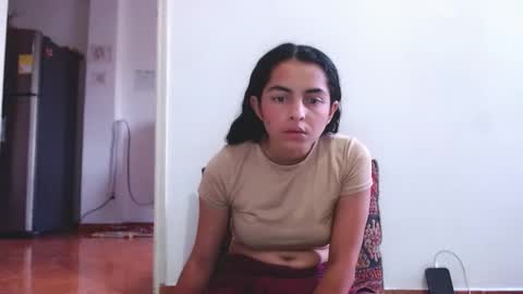 Snapshot of tantricroots chatting on December 5, 9:50 pm Angeline Follow online show from December 5, 9:50 pm