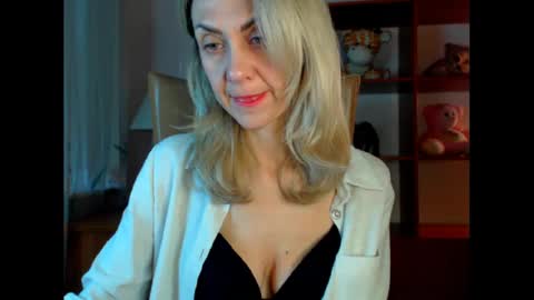 tanya online show from December 18, 8:42 am