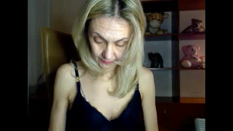 tanya online show from December 25, 1:51 pm