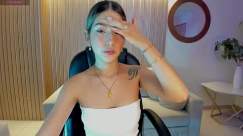 Tara Lawrence online show from February 26, 3:10 am