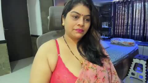 Snapshot of tarivishu23 chatting on February 5, 5:41 am tarivishu23 online show from February 5, 5:41 am