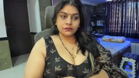 Snapshot of tarivishu23 chatting on February 12, 4:44 am tarivishu23 online show from February 12, 4:44 am
