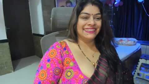 Snapshot of tarivishu23 chatting on February 17, 12:54 am tarivishu23 online show from February 17, 12:54 am