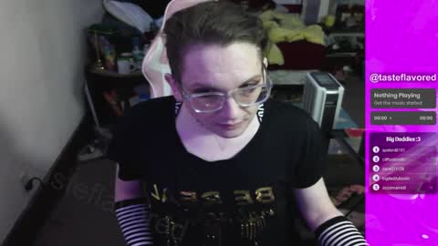 Snapshot of tasteflavored_femboy chatting on March 3, 12:37 pm Taste online show from March 3, 12:37 pm