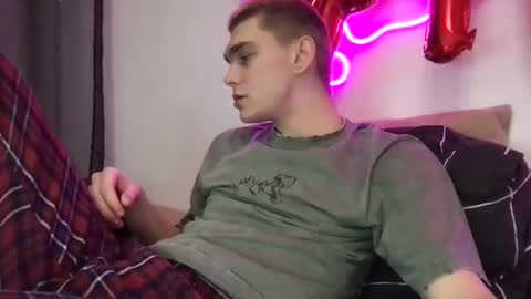 Snapshot of tasteithorny chatting on January 27, 8:17 pm tasteithorny online show from January 27, 8:17 pm