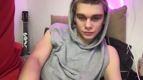 Snapshot of tasteithorny chatting on February 6, 7:51 pm tasteithorny online show from February 6, 7:51 pm