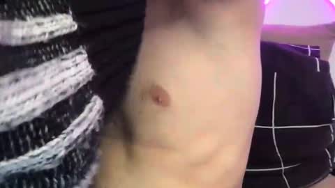 Snapshot of tasteithorny chatting on February 8, 7:15 am tasteithorny online show from February 8, 7:15 am