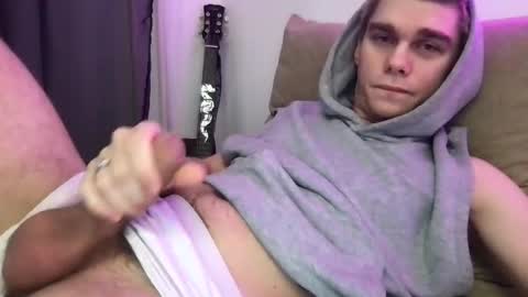 Snapshot of tasteithorny chatting on February 16, 6:10 am tasteithorny online show from February 16, 6:10 am