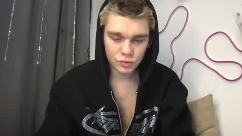 Snapshot of tasteithorny chatting on February 26, 3:41 pm tasteithorny online show from February 26, 3:41 pm