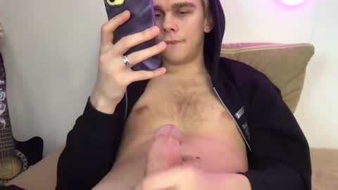 Snapshot of tasteithorny chatting on March 4, 10:57 am tasteithorny online show from March 4, 10:57 am