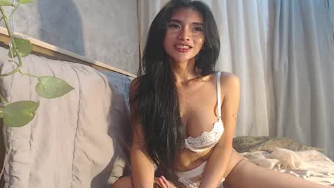 Snapshot of tasteofinnocentxx chatting on October 23, 4:50 pm tasteofinnocentxx online show from October 23, 4:50 pm