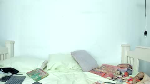 tasty_alan_ online show from October 31, 8:54 pm