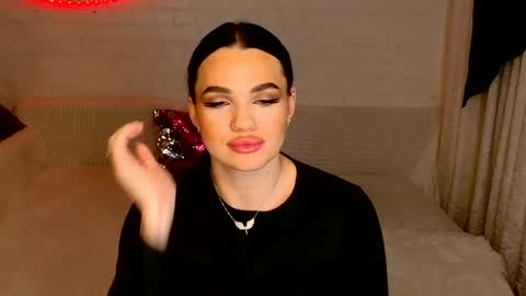 tasty_babyy online show from December 5, 8:00 pm