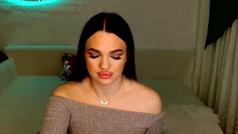 tasty_babyy online show from December 6, 10:52 pm