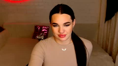 tasty_babyy online show from December 17, 7:15 pm