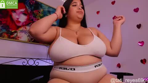 Snapshot of tati_reyes chatting on February 16, 4:10 pm Tatiana --- Schedule Monday to Sundays 800 to 200 UTC-5 online show from February 16, 4:10 pm