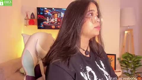 Snapshot of tati_reyes chatting on October 26, 11:27 am Tatiana --- Schedule Monday to Sundays 800 to 200 UTC-5 online show from October 26, 11:27 am