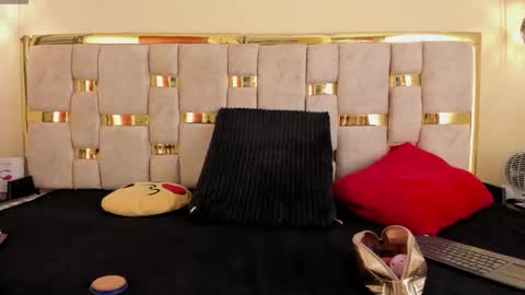 tattaa 3 online show from February 3, 7:21 pm