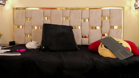 tattaa 3 online show from February 4, 1:23 am