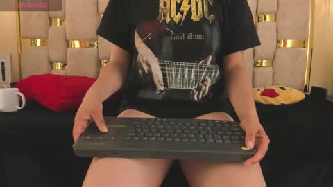 tattaa 3 online show from February 18, 11:30 pm