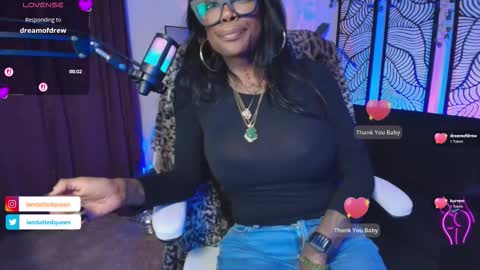 Tatted Queen online show from November 10, 4:44 am