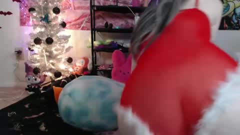 TattedThickandPretty online show from December 7, 5:59 am