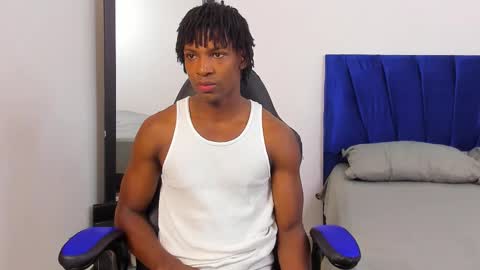 tau_montes online show from September 16, 12:28 pm