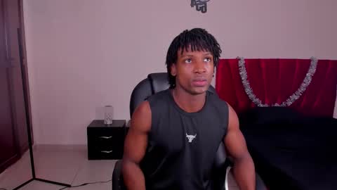 tau_montes online show from November 26, 10:00 pm