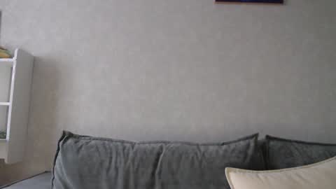 Snapshot of taxxxu chatting on December 16, 7:04 am Diana online show from December 16, 7:04 am