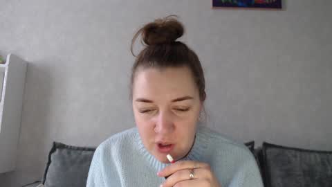 Snapshot of taxxxu chatting on January 15, 7:48 am Diana online show from January 15, 7:48 am