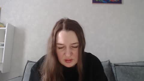 Snapshot of taxxxu chatting on February 20, 7:23 am Diana online show from February 20, 7:23 am