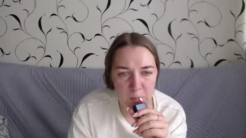 Snapshot of taxxxu chatting on October 6, 6:33 am Diana online show from October 6, 6:33 am