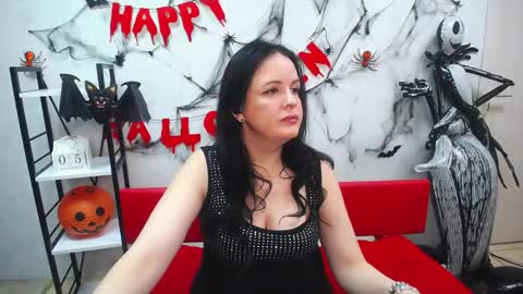 Snapshot of tayaboret chatting on November 5, 7:03 pm TayaBoret online show from November 5, 7:03 pm