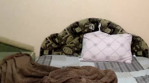 Taya online show from November 24, 6:40 pm