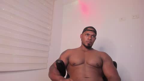 Snapshot of tayler_waka chatting on December 6, 4:03 am Tyler online show from December 6, 4:03 am