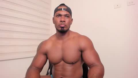 Snapshot of tayler_waka chatting on January 13, 11:27 pm Tyler online show from January 13, 11:27 pm