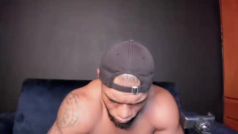 Snapshot of tayler_waka chatting on September 19, 11:27 pm Tyler online show from September 19, 11:27 pm